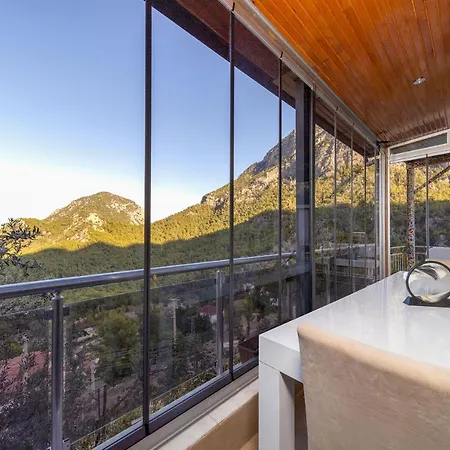 Modern Apartment With Excellent View Near Natural Attractions In Antalya