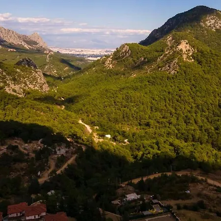Modern Apartment With Excellent View Near Natural Attractions In Antalya Apartamento Antália