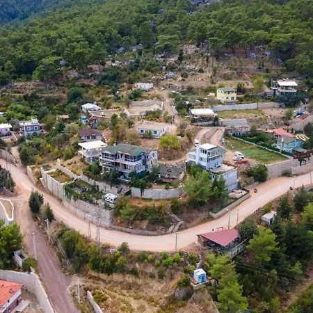 Modern Apartment With Excellent View Near Natural Attractions In Antalya Apartmán