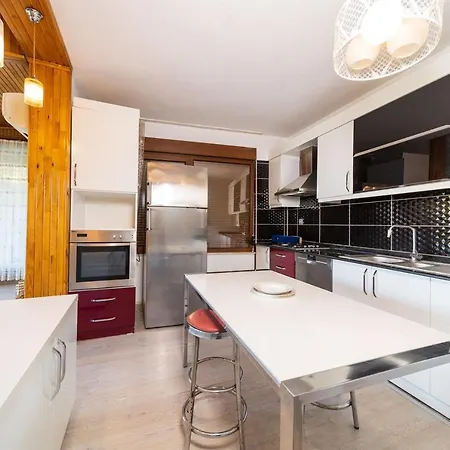 Modern Apartment With Excellent View Near Natural Attractions In Antalya